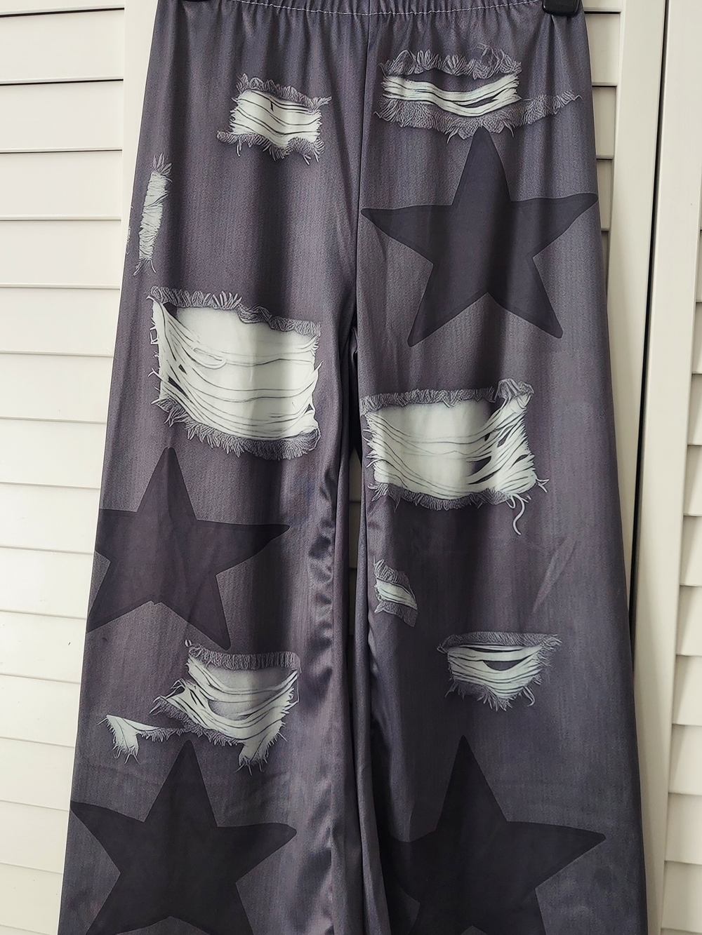 Gray Star & Distressed Print Wide Leg Pants